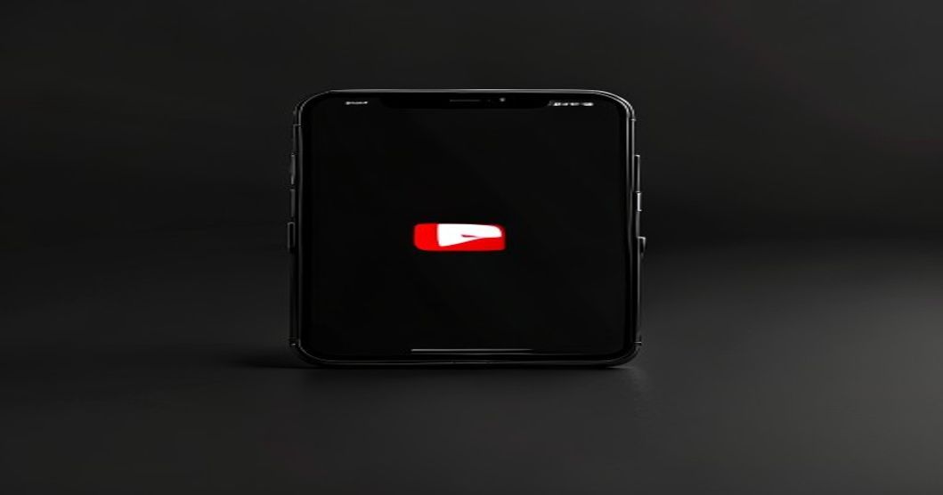 スマホでYouTubeが小さい・全画面にならない時の対処法